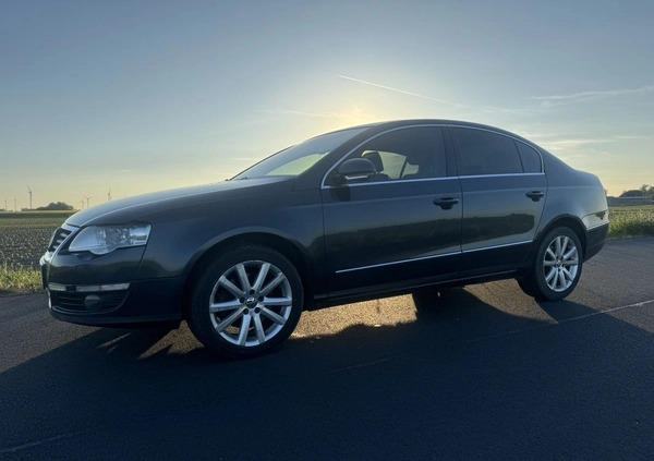 Volkswagen Passat cena 16500 przebieg: 271000, rok produkcji 2008 z Opole Lubelskie małe 37